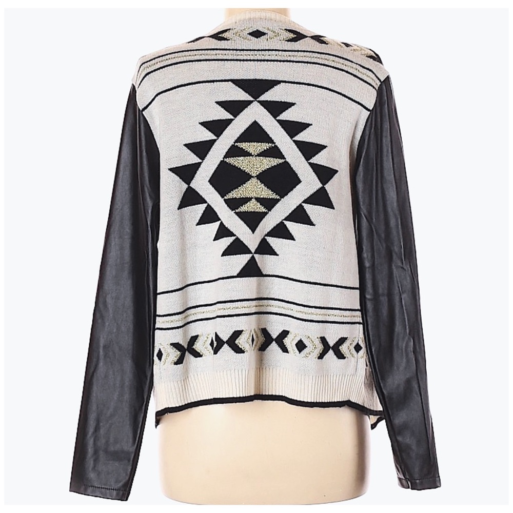Gianni Bini Tribal Aztec Print Cardigan size small - Picture 2 of 8